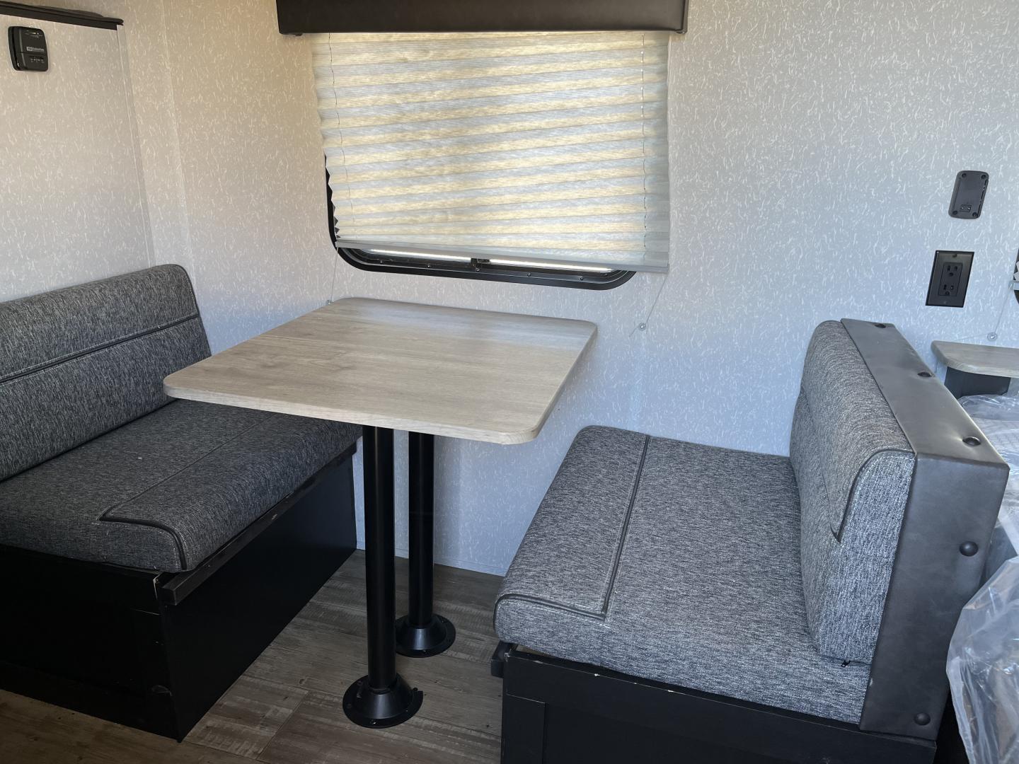 ./imagenes/INVOICE/2019/17446/CASA RODANTE FOREST RIVER WOLF PUP (26).JPG